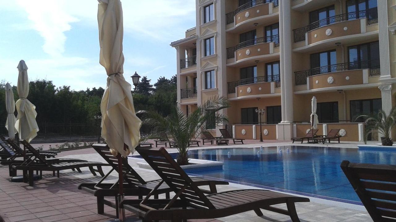 Flora Beach Private Aparthotel Pomorie Kültér fotó