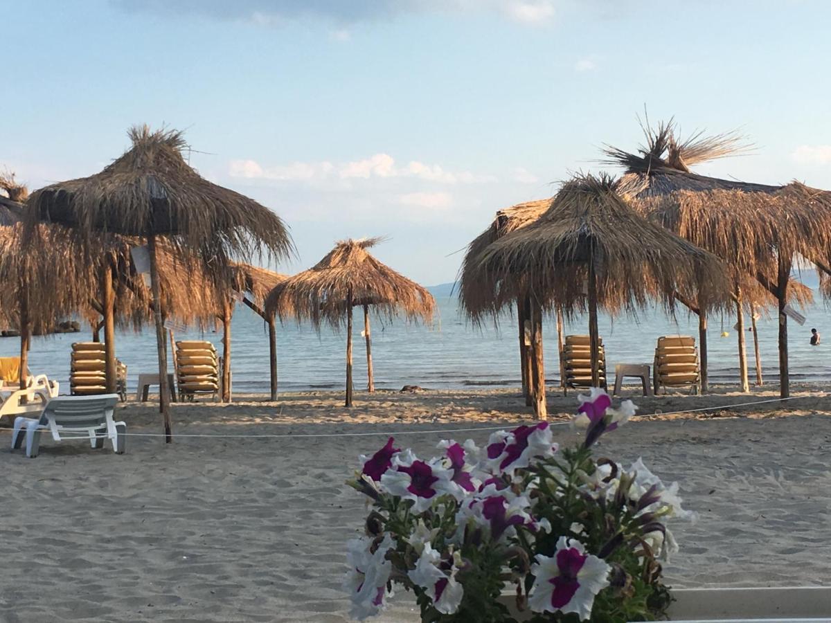 Flora Beach Private Aparthotel Pomorie Kültér fotó