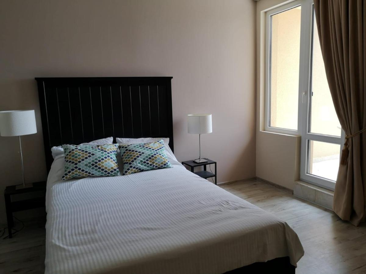 Flora Beach Private Aparthotel Pomorie Kültér fotó