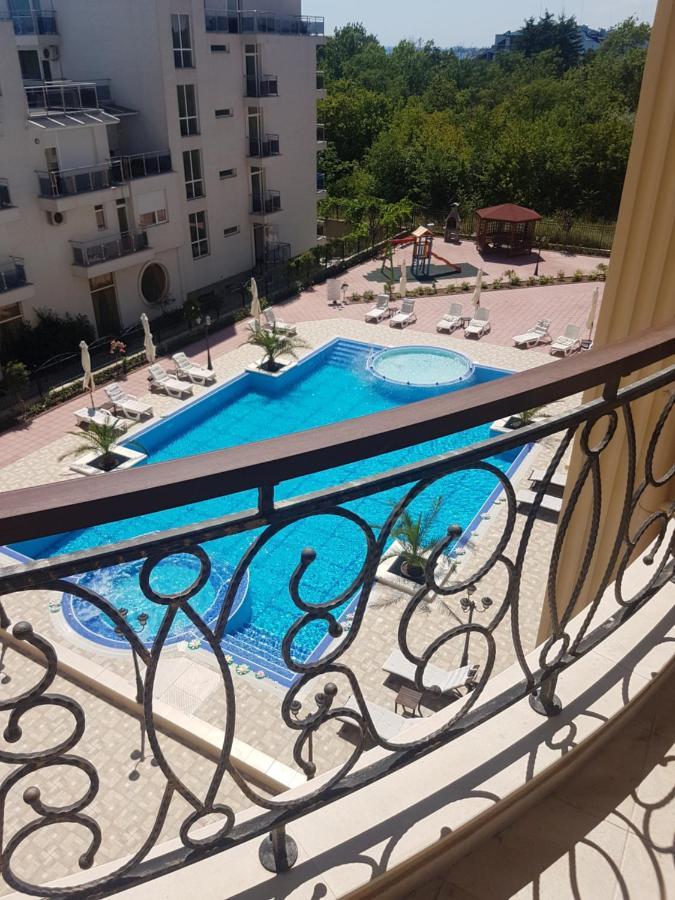 Flora Beach Private Aparthotel Pomorie Kültér fotó