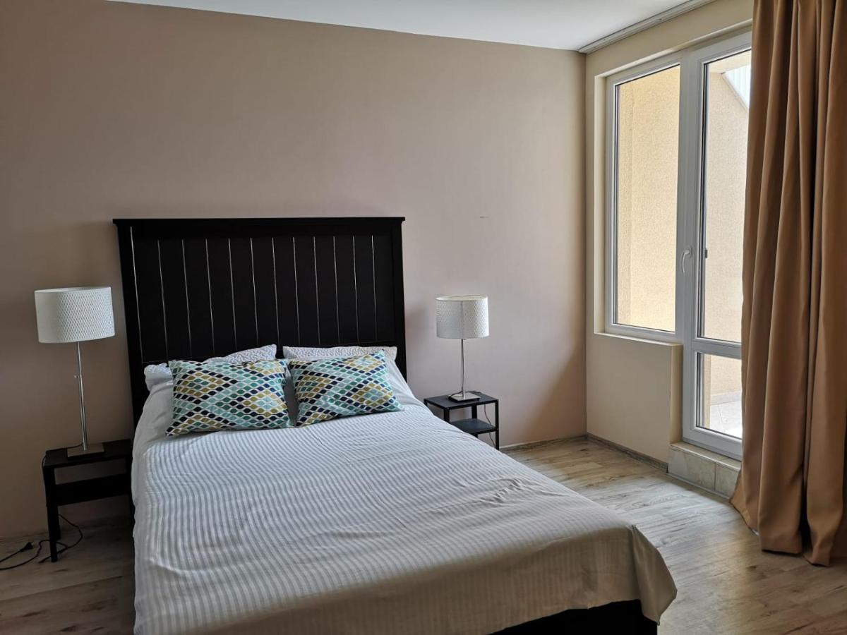 Flora Beach Private Aparthotel Pomorie Kültér fotó