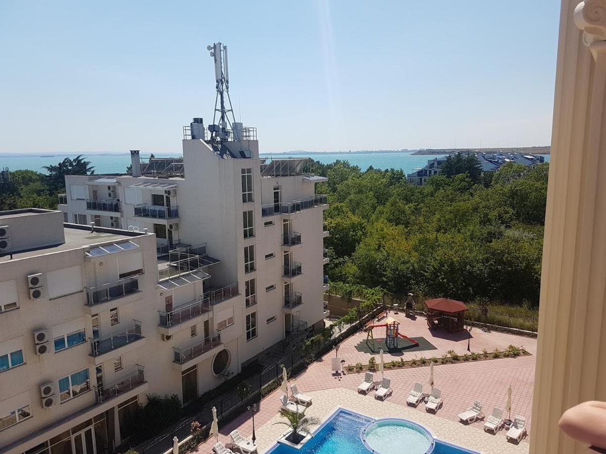 Flora Beach Private Aparthotel Pomorie Kültér fotó