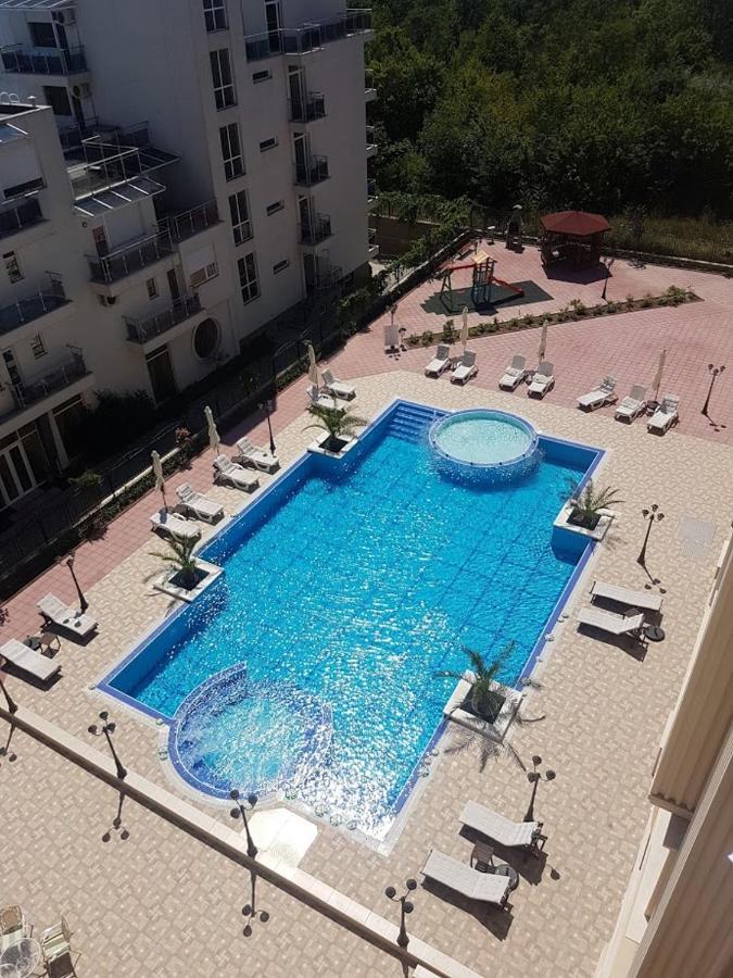 Flora Beach Private Aparthotel Pomorie Kültér fotó