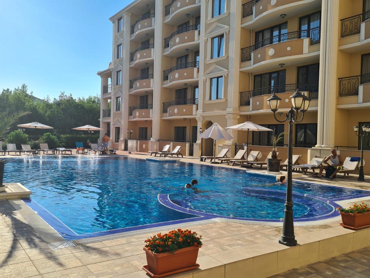 Flora Beach Private Aparthotel Pomorie Kültér fotó