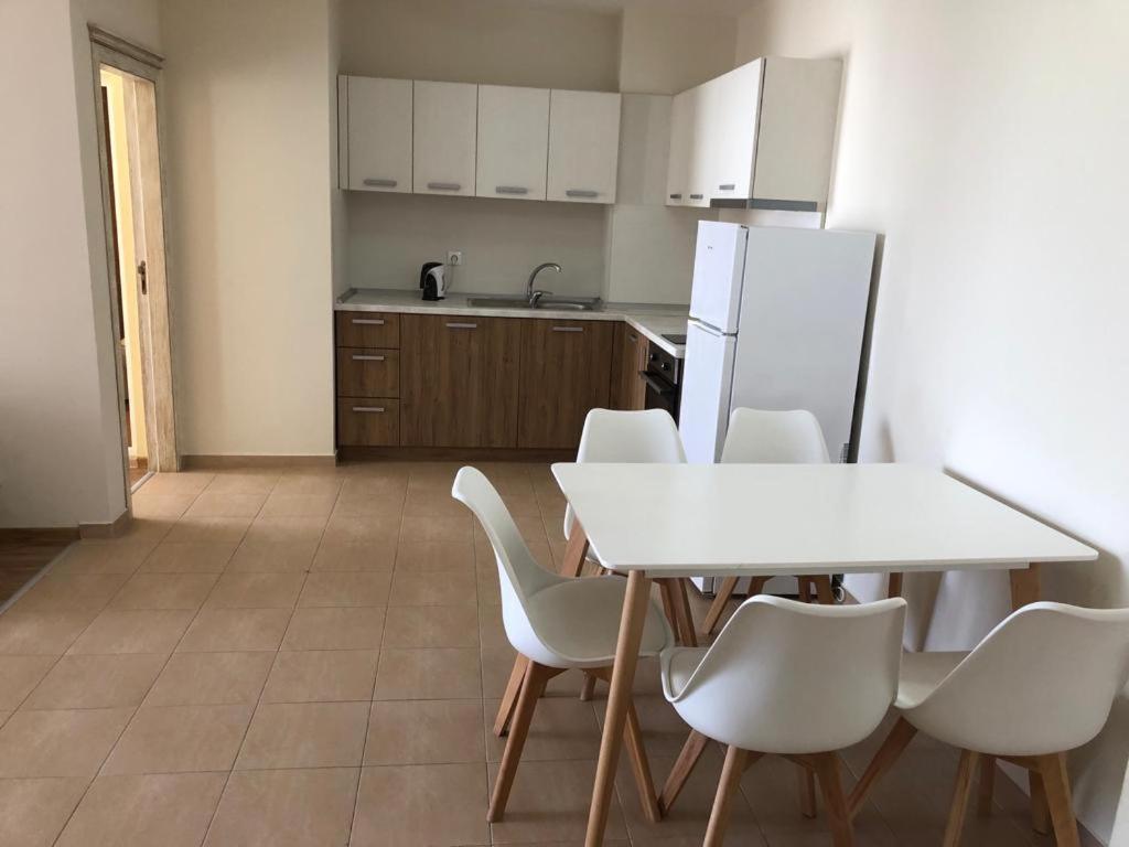 Flora Beach Private Aparthotel Pomorie Kültér fotó